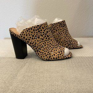 NWOT JustFab Giselle Heeled Slip Ons Size 8.5